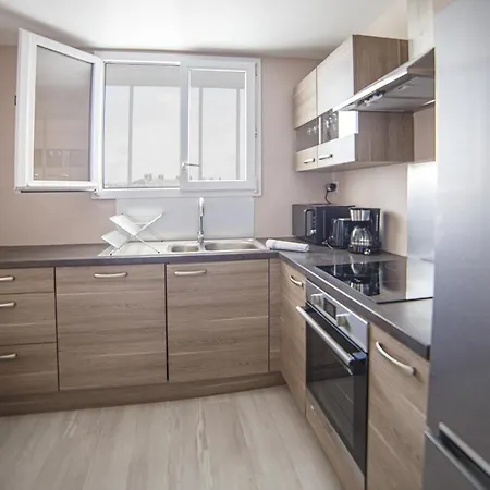 アパート Appartement Refait A Neuf Quartier Gare Tgv アンジェ